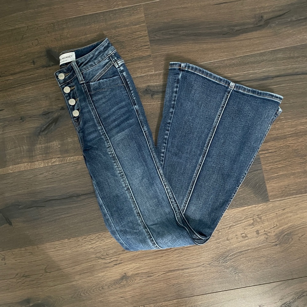 High Rise Flare Jean - Picture 2 of 5